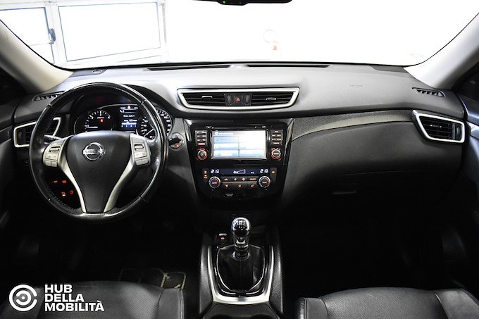 NISSAN X-Trail 1.6 dCi 4WD Tekna